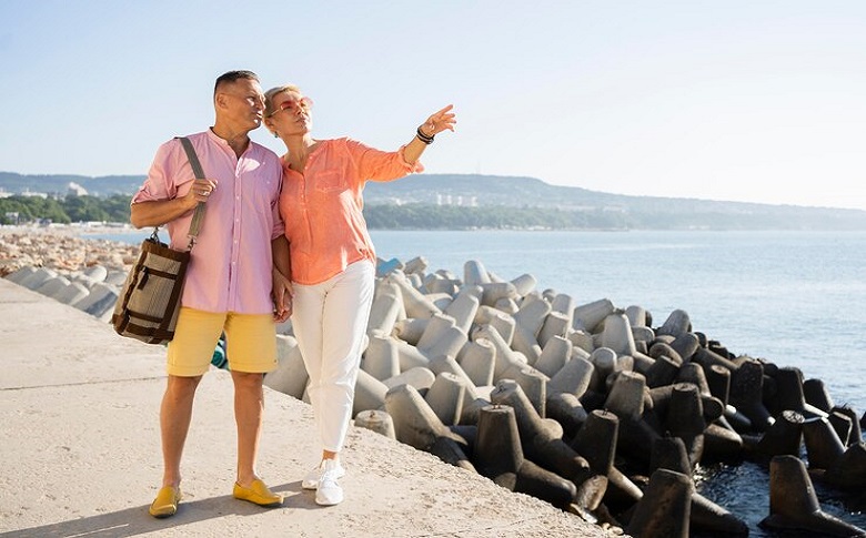 Tour Guides Are Readily Available At Cottesloe Beach